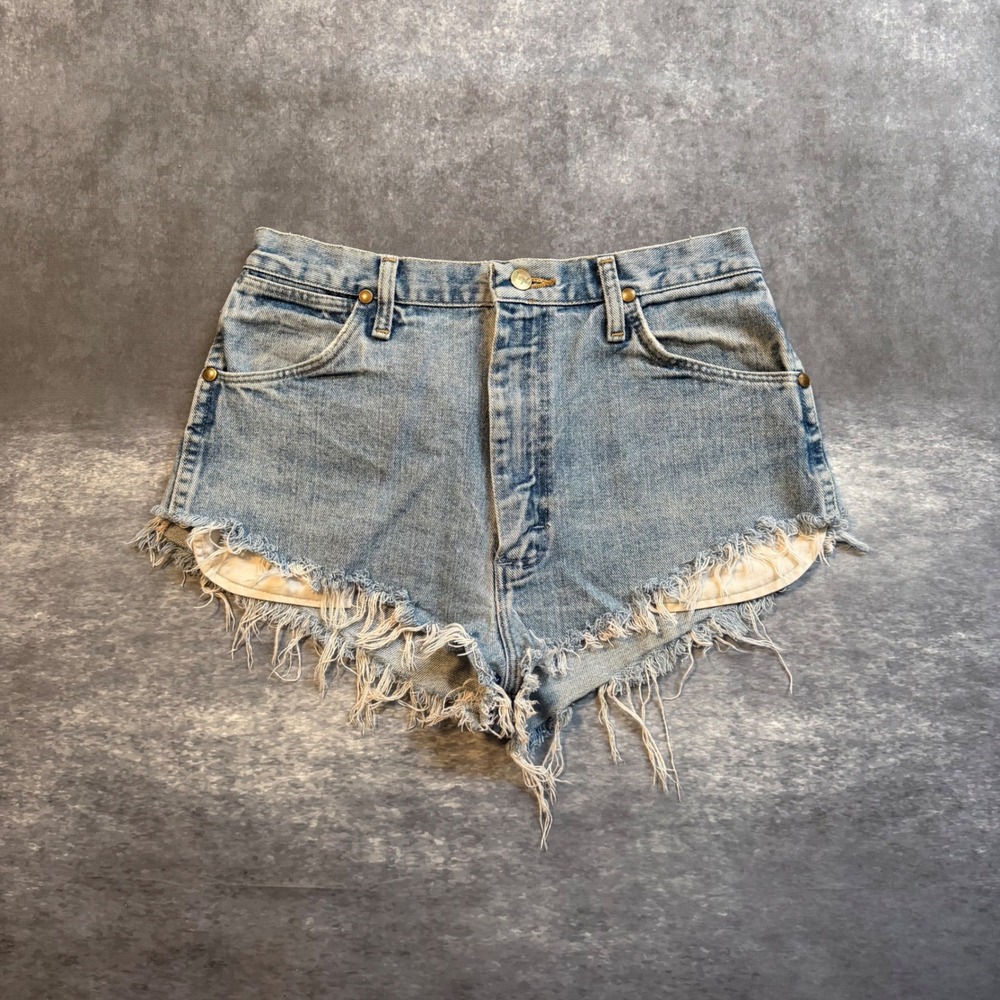 VTG Wrangler High Rise Denim Cutoff Shorts Womens 8 Distressed Western Made USA